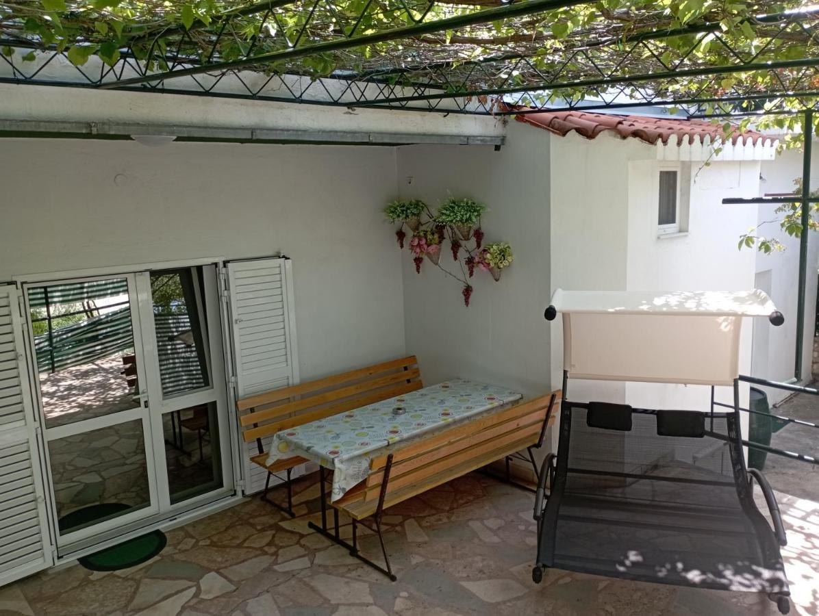Pia Apartment Dugi Rat Buitenkant foto