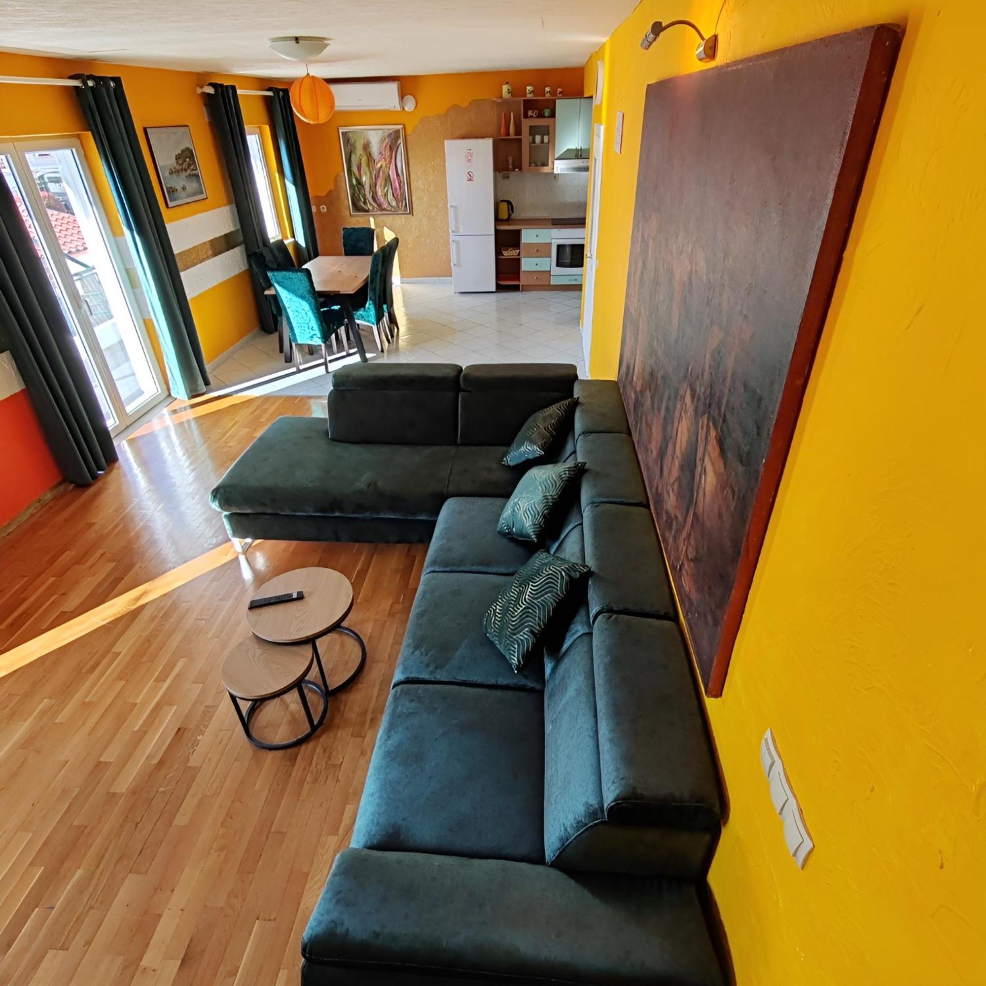 Pia Apartment Dugi Rat Buitenkant foto