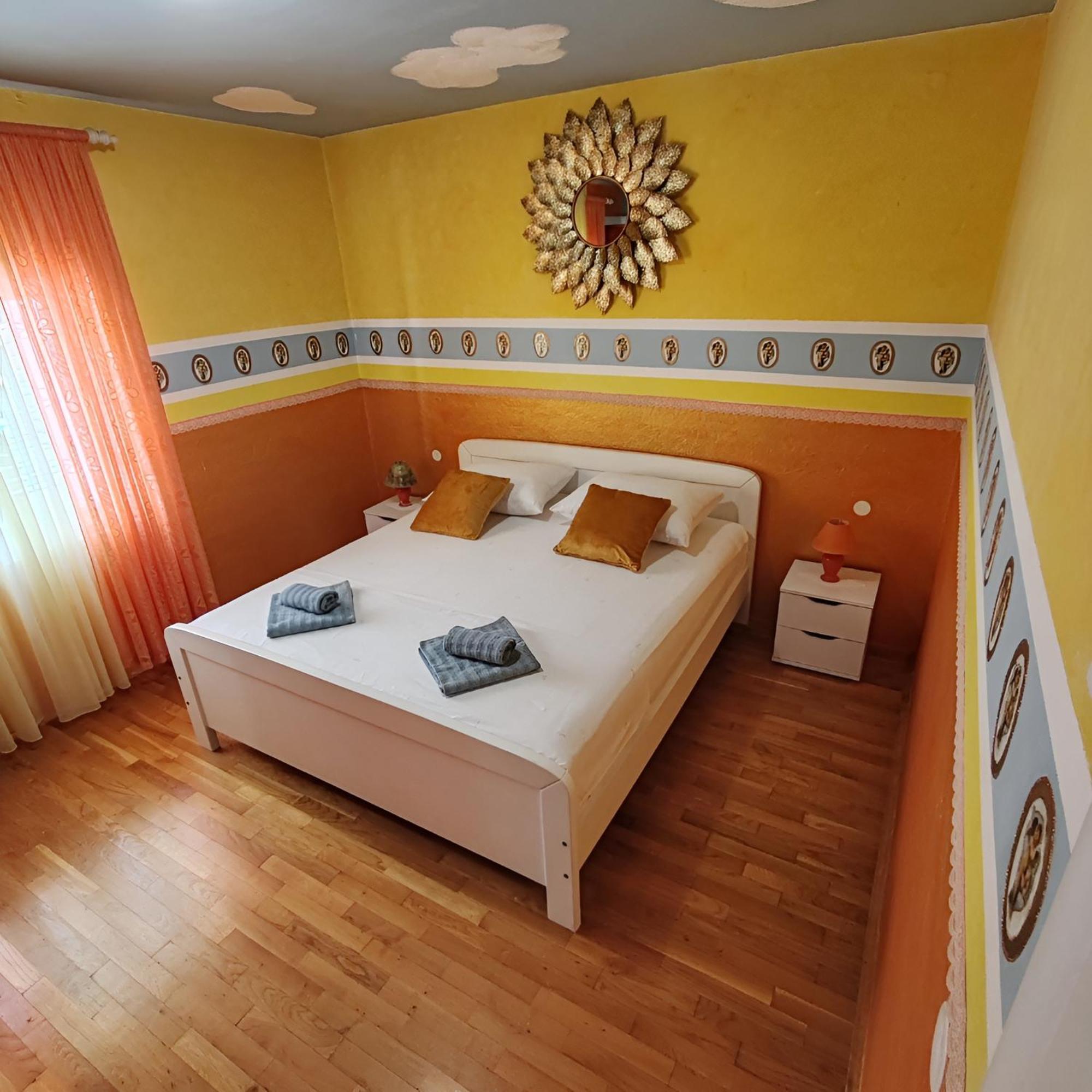 Pia Apartment Dugi Rat Buitenkant foto
