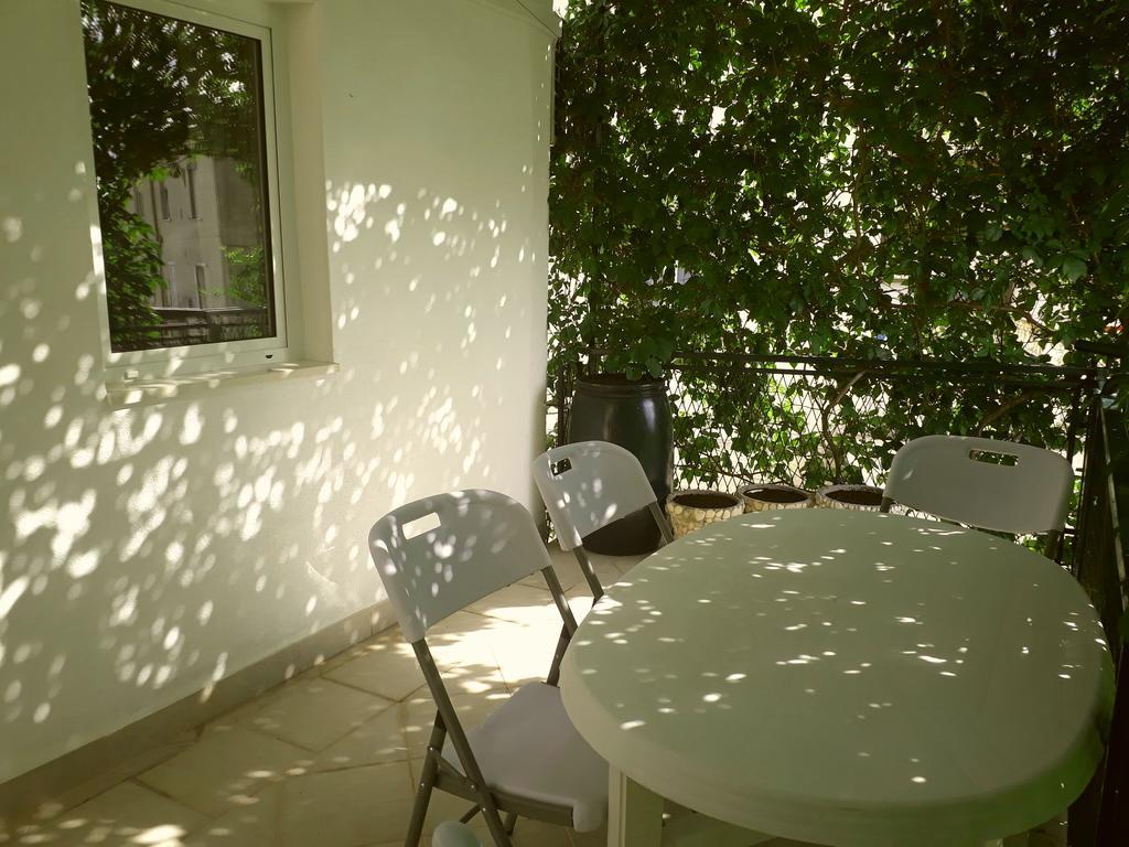 Pia Apartment Dugi Rat Buitenkant foto